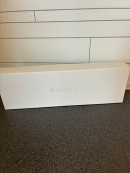 Apple Watch Series 11 46mm GPS Lila armband