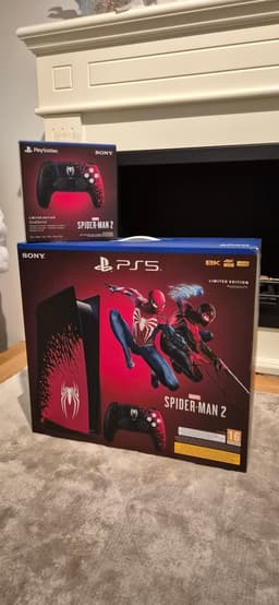 Ny Oöppnad Playstation 5 Spider-Man 2 Limited Edition Plus Extra Kontroll.