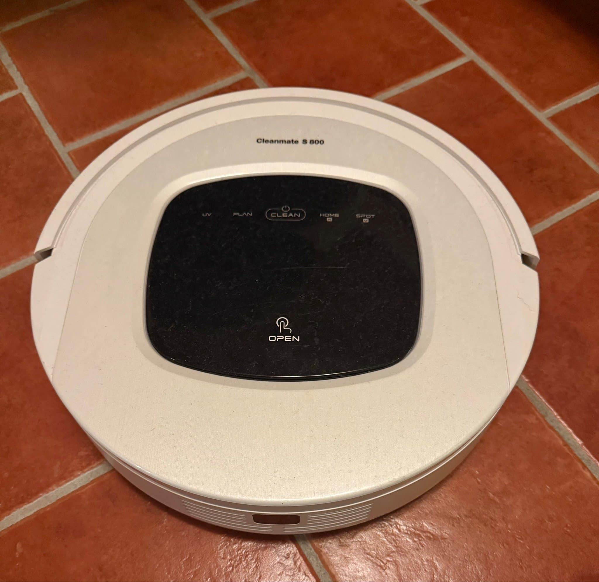 Robotdammsugare Cleanmate S800 • Fungerar • Med laddstation