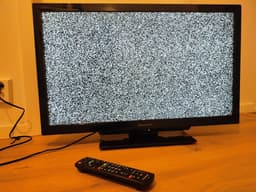 Panasonic TX-L32C4E LCD TV 40 tum