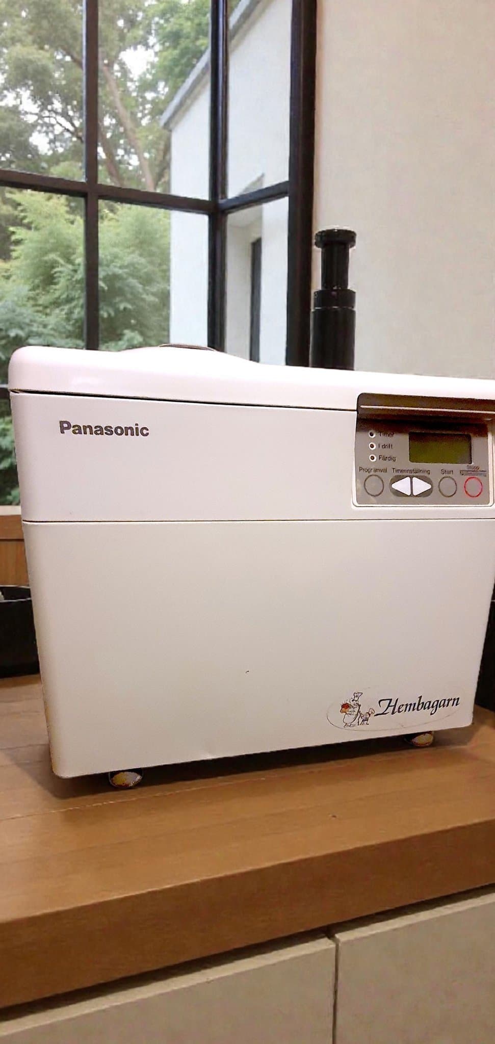 Panasonic Brödmaskin SD-BT2P / bakmaskin ny skick mellan dags rea