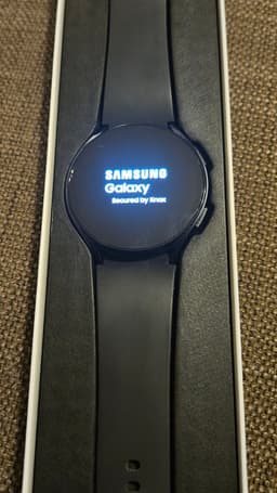 Samsung Galaxy Watch 6 (44mm) – Graphite – toppskick i kartong