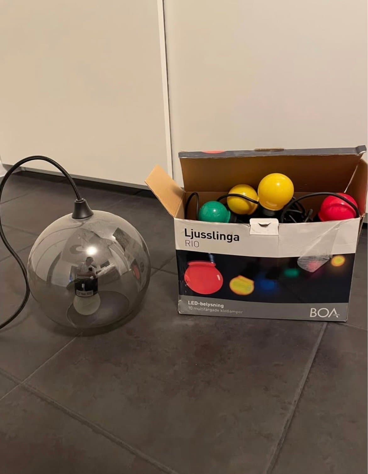 Taklampa och ljusslinga