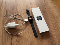 Apple Watch SE 2nd Gen (GPS)