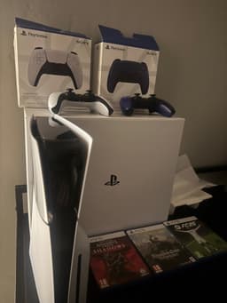 PlayStation 5 Disc + 2 handkontroller + 3 spel – Originalkartonger