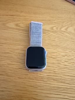 Apple Watch Series 7 - Silver - 41mm