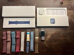 Apple Watch S9 41mm med många armband