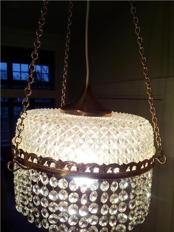 KRISTALLKRONA från Tjeckien, i PERFEKT skick! Tjeckiska fina kristaller!