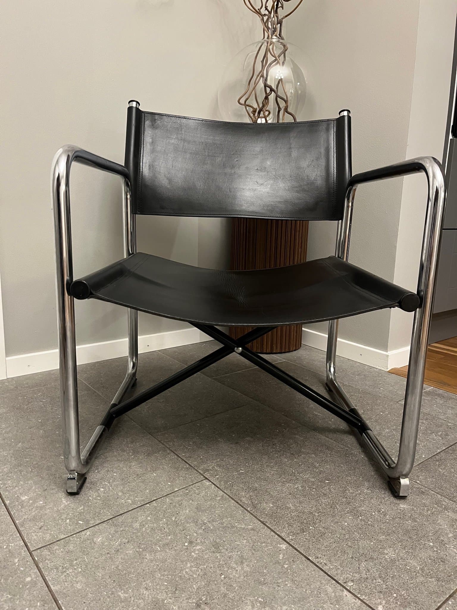 Börge Lindau & Bo Lindekrantz X75 design fåtölj skinn läder regissörsstol.