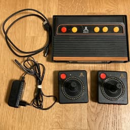 Atari Flashback 8 Gold 40th Anniversary (Classic Mini)