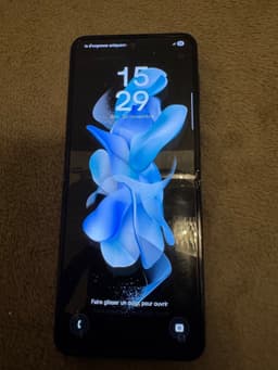 Samsung Galaxy Z Flip4