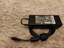 LG Strömadapter PA-1900-08