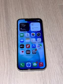 iPhone 14 128GB, vit, olåst, iOS 26.2 (A)