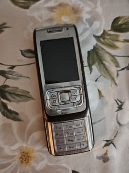 Nokia E65 Slide
