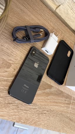 iPhone XS ( 64GB )