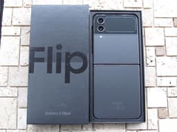 Samsung Galaxy Z Flip 4 8/128GB-Olåst