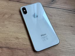 iPhone Xs 64gb 100% batterihälsa