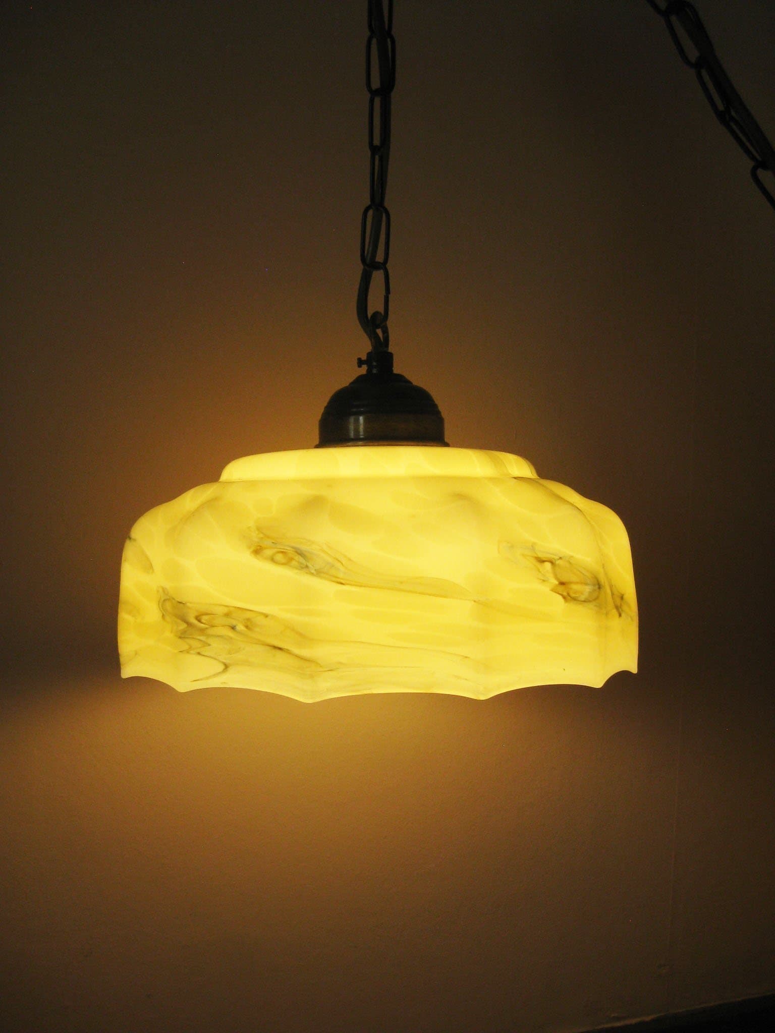 Art Deco TEXA Sweden Design taklampa i Glas pendel Modell KEDJA Marmorerat glas