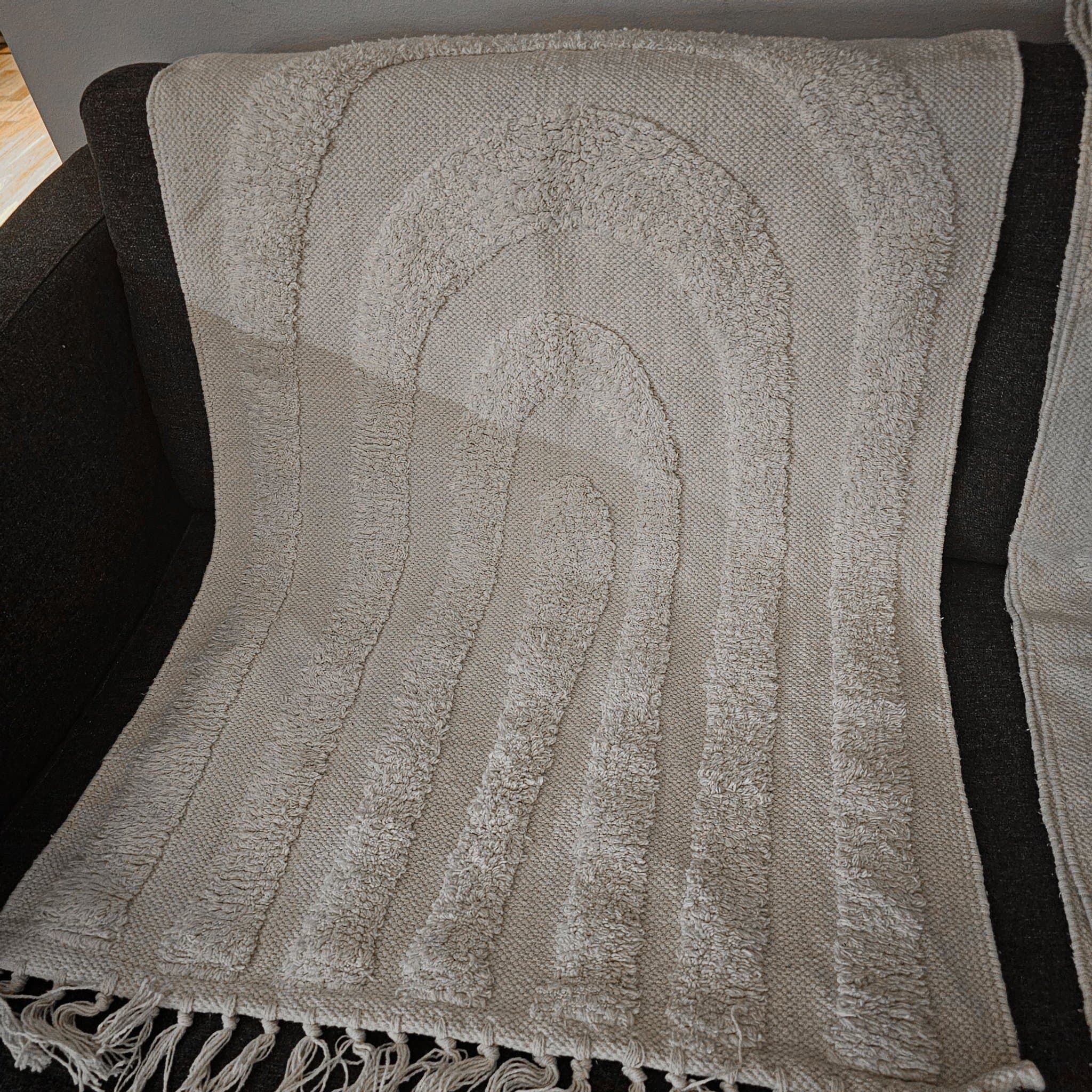 2 st bomullsmattor med dekorativt mönster - nyskick