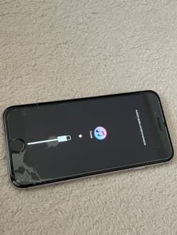 iPhone 6 16 GB Apple Mobiltelefon mobil telefon DEFEKT TRASIG RESERVDELSTELEFON