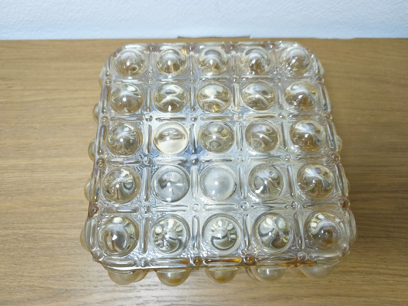 Taklampa i bubbelglas – Dansk design