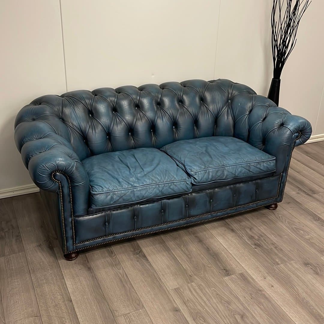 Vintage Rare Blue Blå Chesterfield Soffa 2-Sits