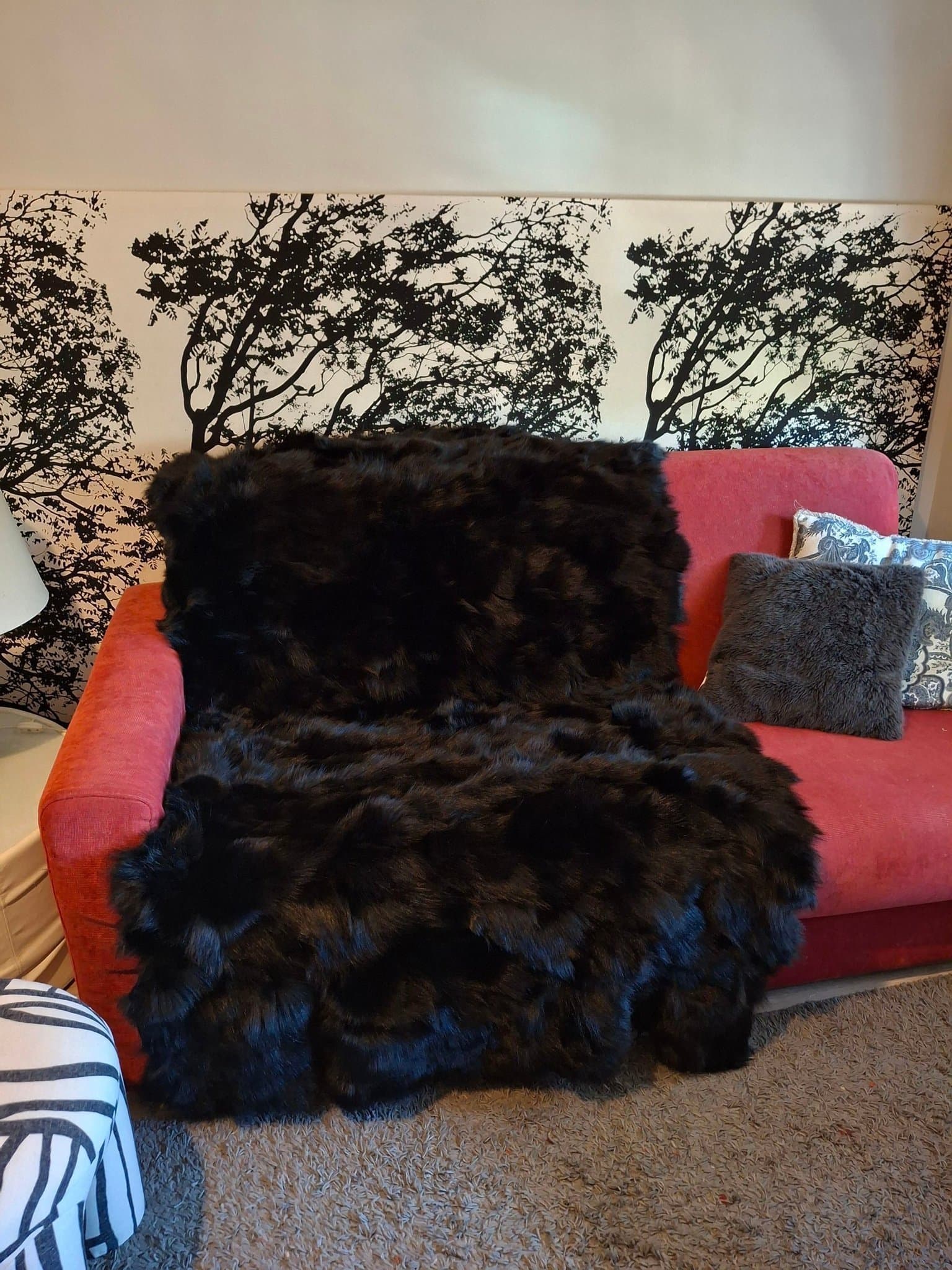 Svart äkta blåräv blå räv päls skinn skinnsfäll matta täcke