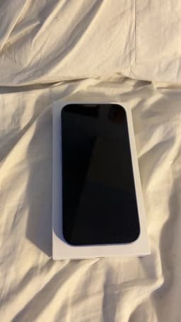 iPhone 16 – Fungerar perfekt – 93 % batterihälsa