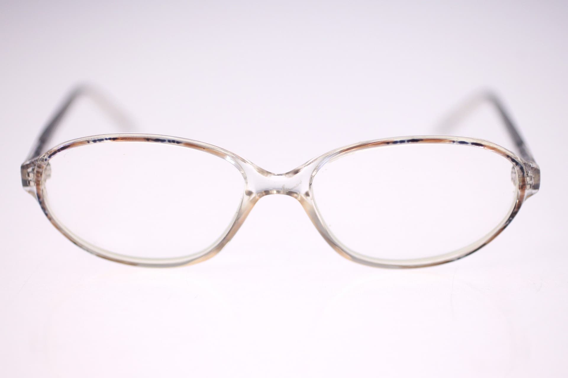 Boots Lois 11005 ladies eyeglasses with strength-circa 1990s (Weight: 22g)