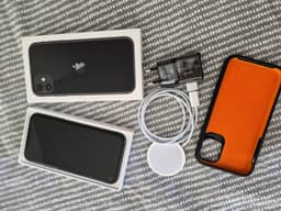 iPhone 11 64GB, 81% Batteri hälsa, FaceID