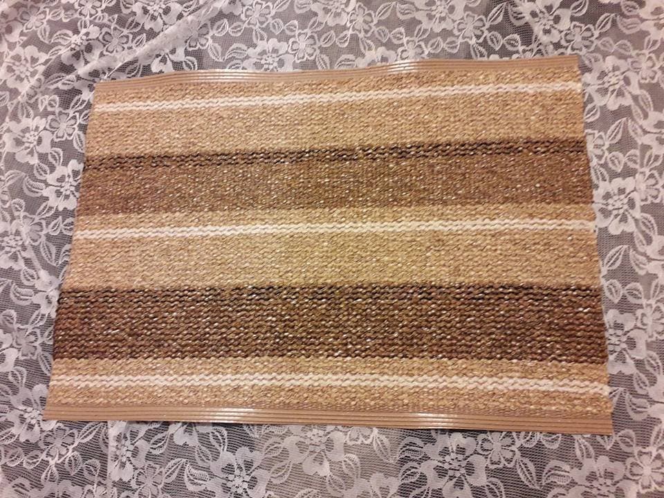 Liv mix - Plast- och garnmatta 50x 70 Brun / Beige Ny