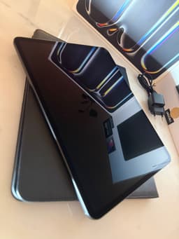 iPad Pro 13" M4 512GB – WiFi + Cellular (5G) – Nästan ny