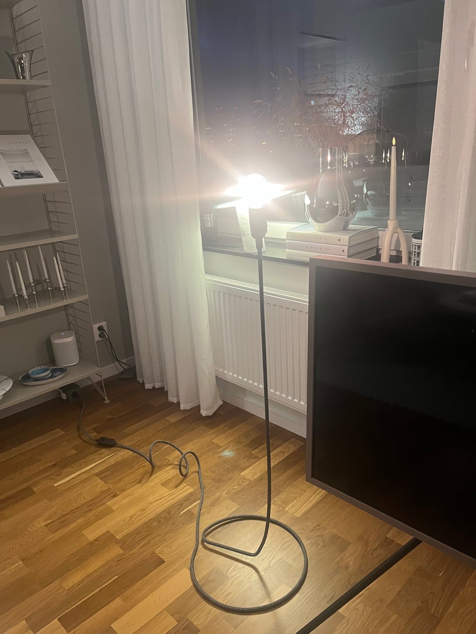 DESIGN HOUSE STOCKHOLM Cord Golvlampa Svart/Vit