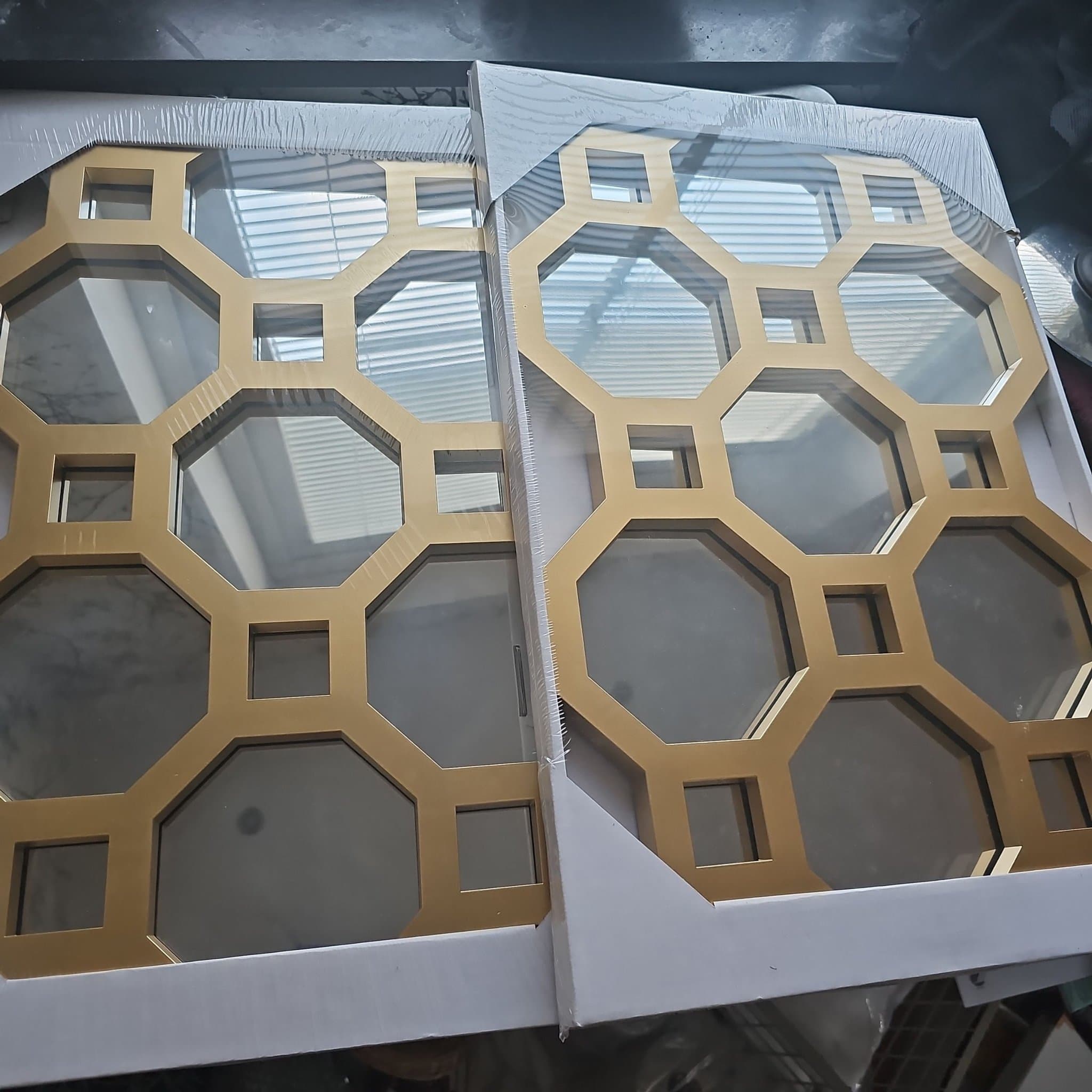 Dekorativa Väggspeglar