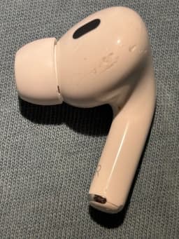 Apple AirPods PRO Generation 2 USB C höger hörlur (R)