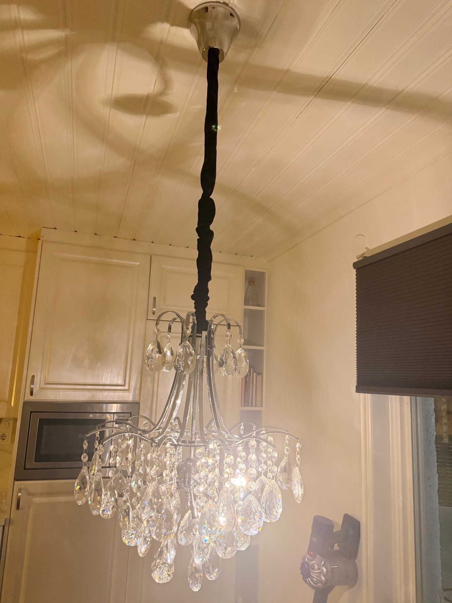 Äkta kristall lampa med svart sammet