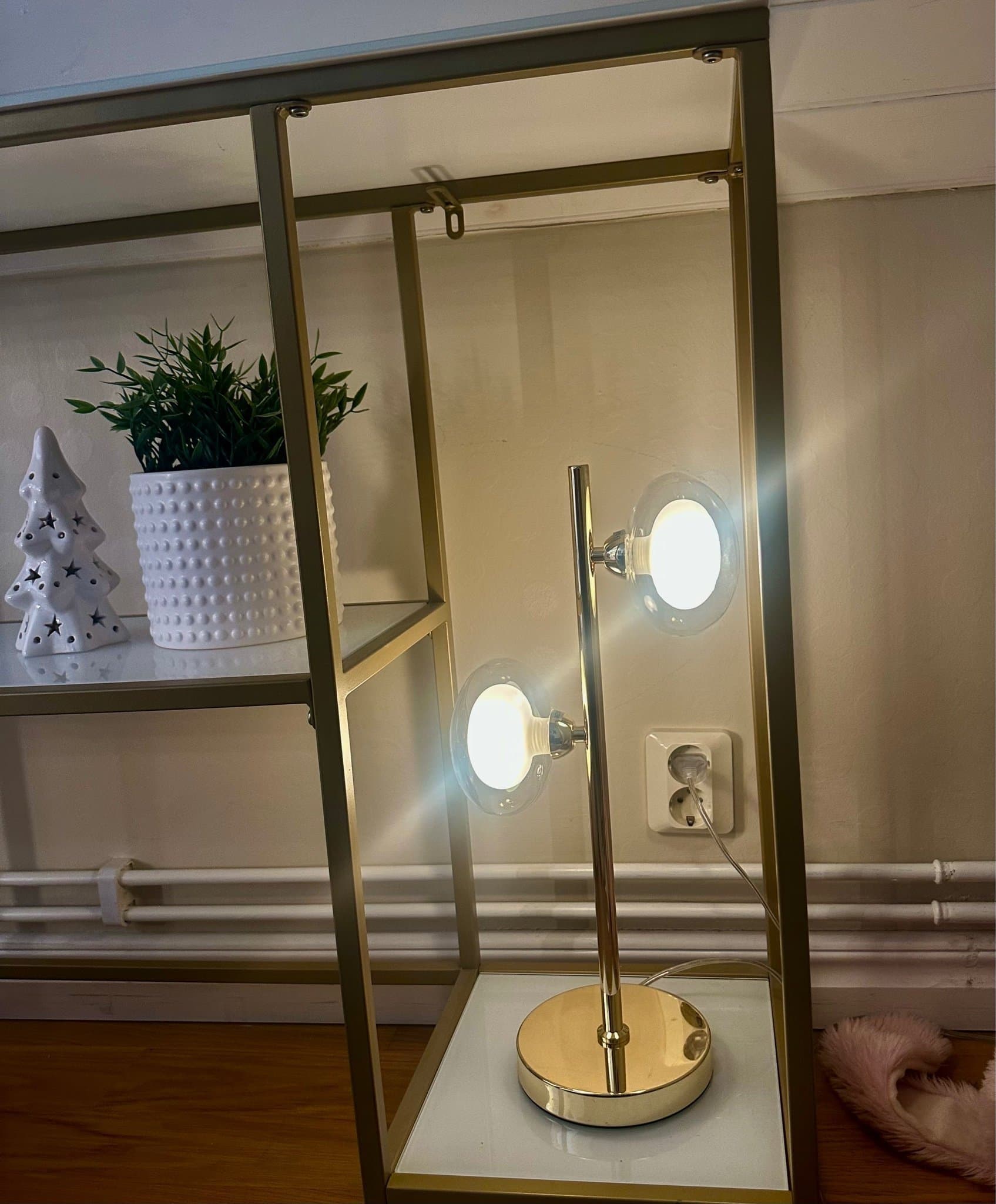 Bordslampa med två glober