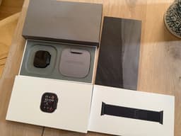 Apple Watch Ultra 2 Svart (som ny)