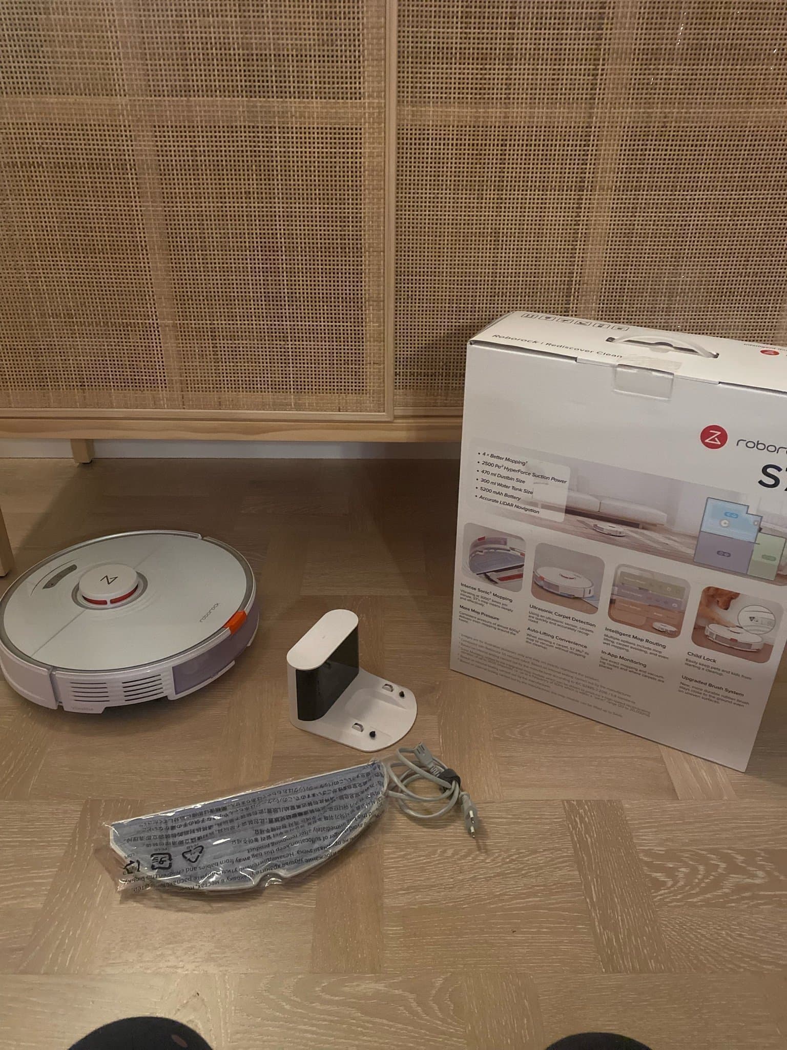 Roborock S7 Robotdammsugare Vit (ord pris 7999 kr) *Nytt!