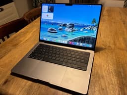 Apple MacBook Pro 14” M1 2021