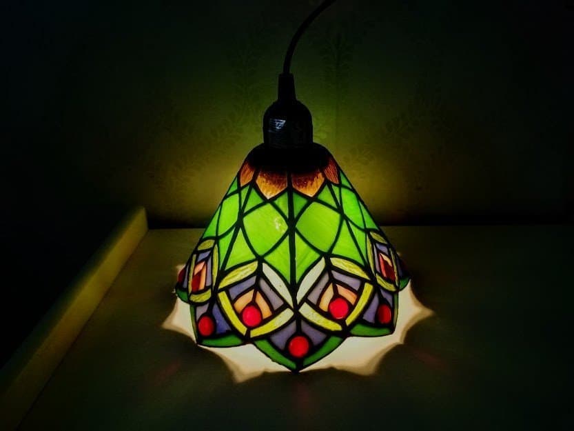 Såååååå Fin Tiffany-Stil Fönster Lampa. Påfågel svans formen. Helt Nya.