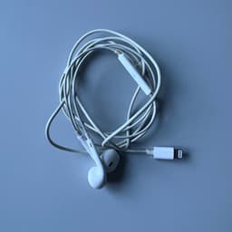 Apple EarPods med Lightning-kontakt