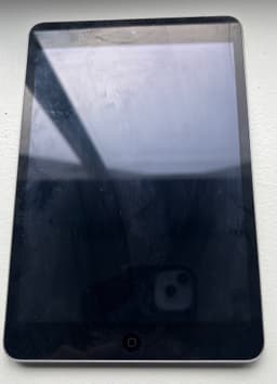 iPad mini 2 (32 GB) – Space Gray – Defekt/Reparationsobjekt