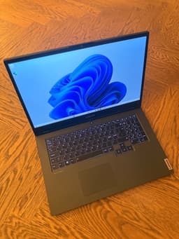 Lenovo Legion 5 17ARH05H Kraftfull laptop för gaming- såväl som arbete