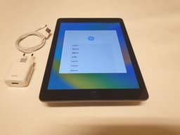 APPLE IPAD 9.7" 5TH GEN 128 GB WI-FI / Cellular