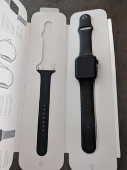 Apple Watch SE (Gen 2) 44mm 4G/Cellular – Nyskick 97% Batteri