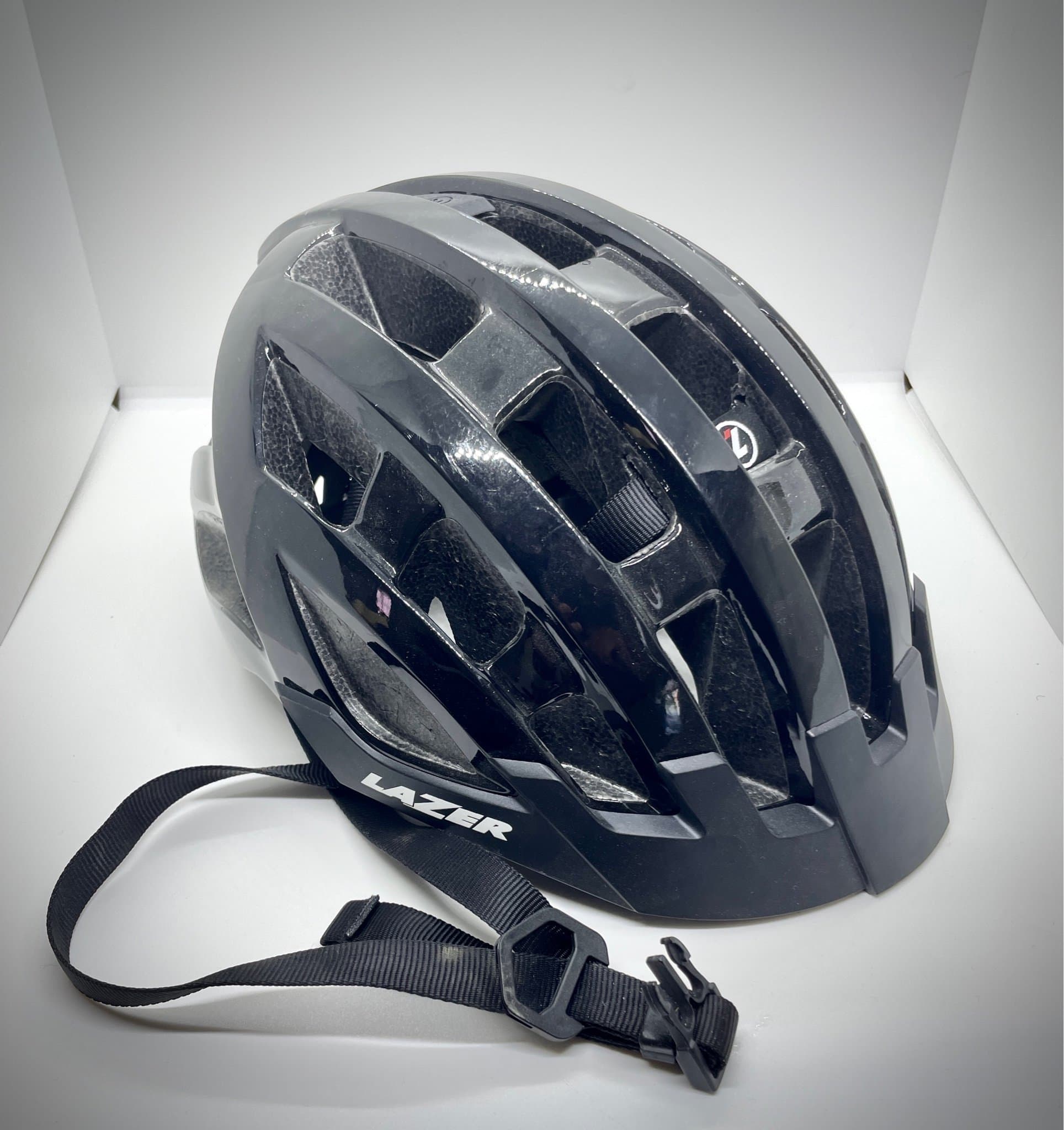 Lazer Cykelhjälm Compact LZB-16