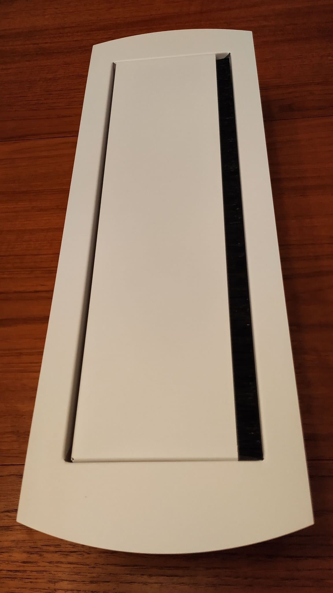 Kinnarps / CONI Bordsbrunn - stor modell RAL9003