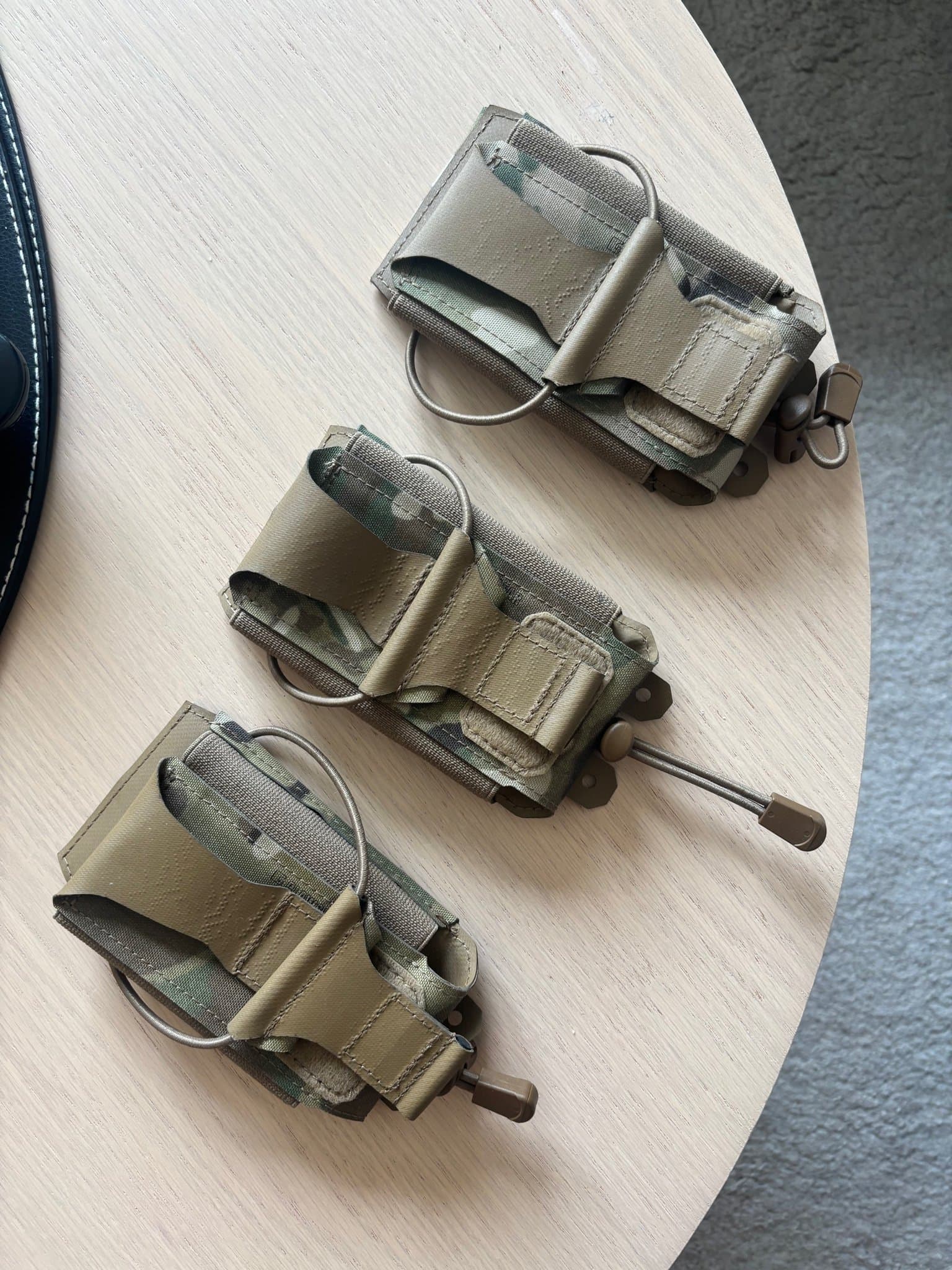 Set med tre taktiska fickor från clawgear