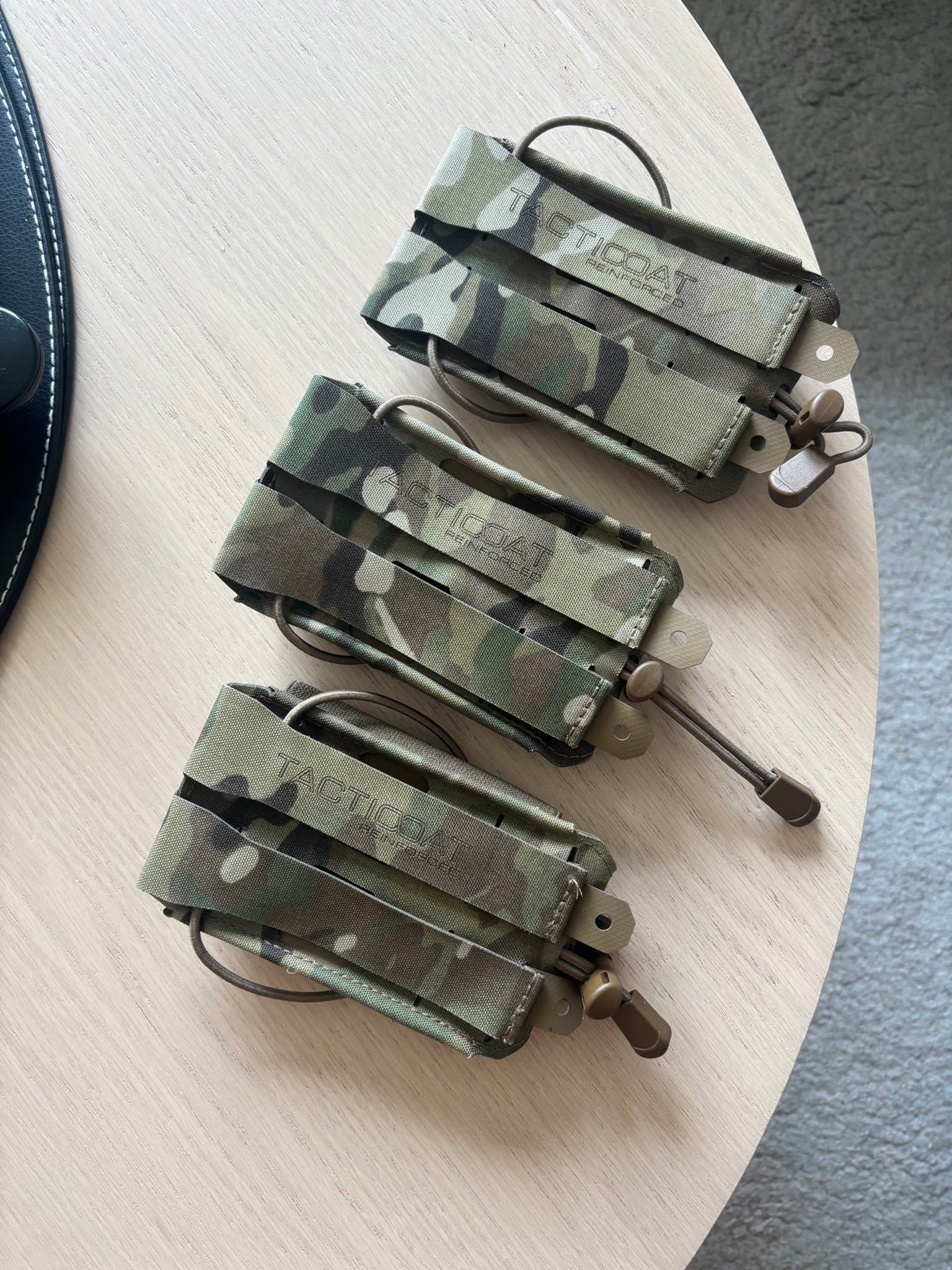 Set med tre taktiska fickor från clawgear